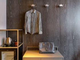 ＴＨＥ　ＢＯＬＹ　ＯＳＡＫＡ