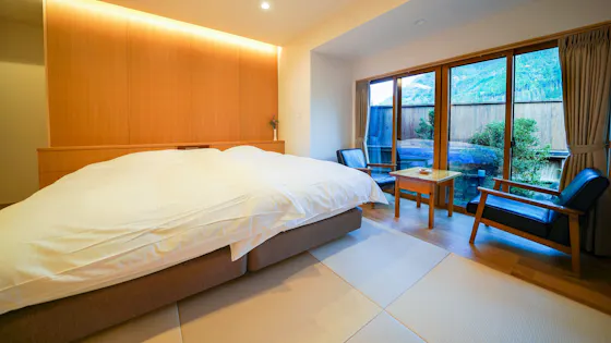 客室「ひばり庵」