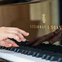 ピアノの生演奏