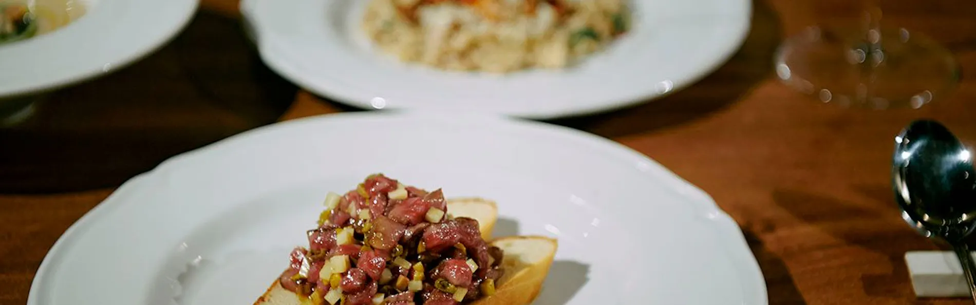 新屋敷-wine & stay shinyashiki-