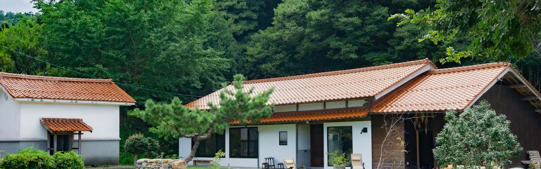 新屋敷-wine & stay shinyashiki-