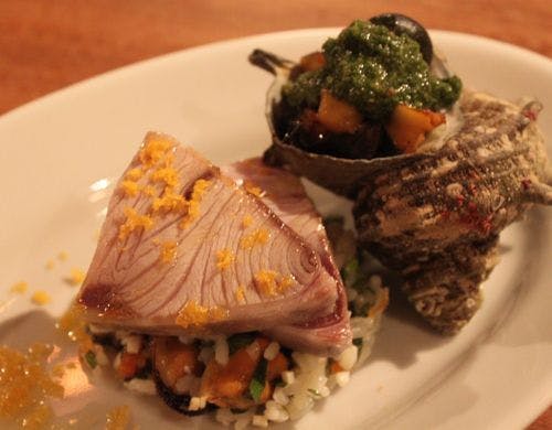 島の旬の海鮮をどうぞ