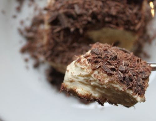 自家鶏卵と有機蜂蜜を使用したティラミス