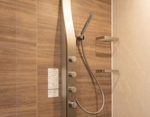 客室内シャワールーム