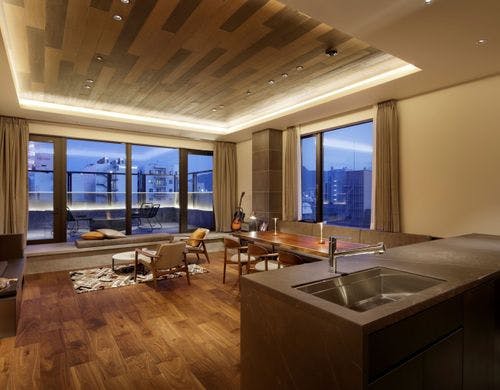 【ペントハウス　スイート】