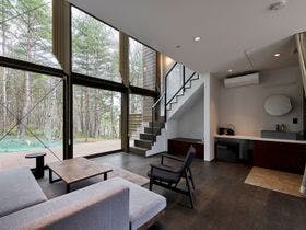 ＩＺＵＭＩ　ＰＥＡＫ　ＢＡＳＥ（泉ピークベース）