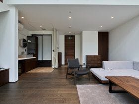 ＩＺＵＭＩ　ＰＥＡＫ　ＢＡＳＥ（泉ピークベース）