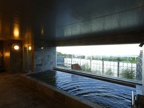 ＩＺＵＭＩ　ＰＥＡＫ　ＢＡＳＥ（泉ピークベース）