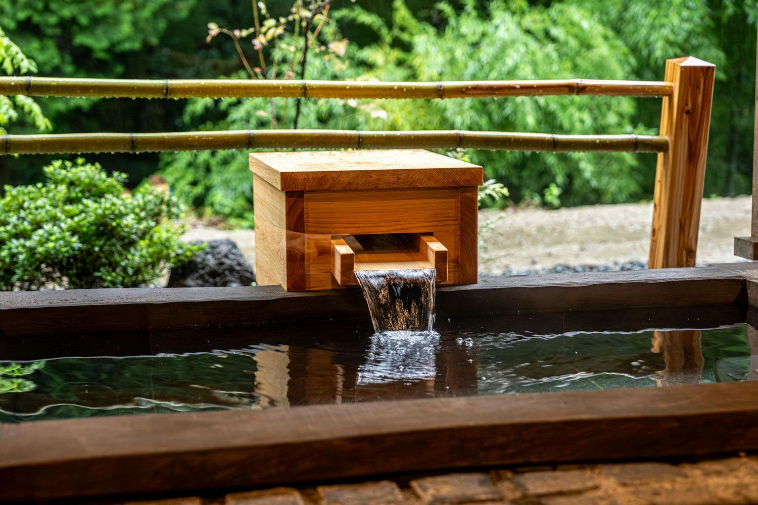Natural Hot Spring Bath Tour Tsuki no Mure