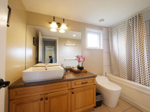 セカンドバスルーム