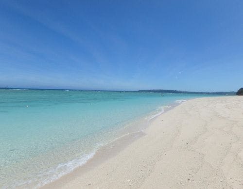 ・徒歩約7分の瀬底ビーチ