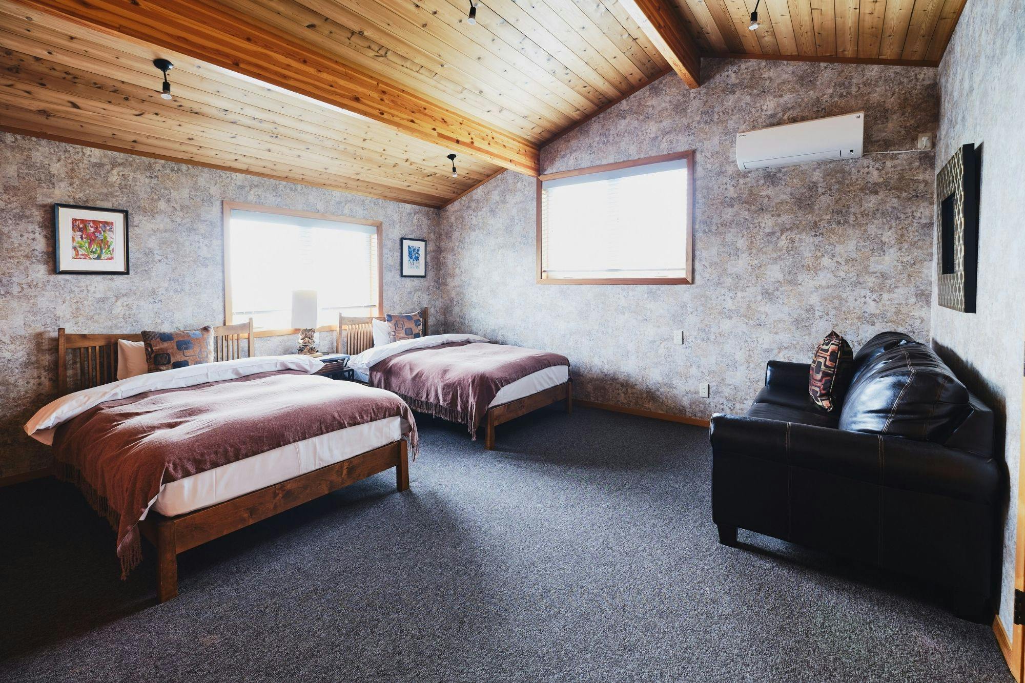 Monterey House by SANA