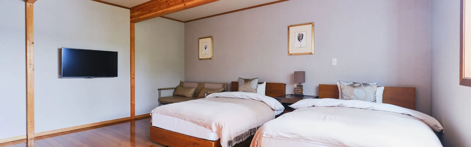 Monterey House by SANA