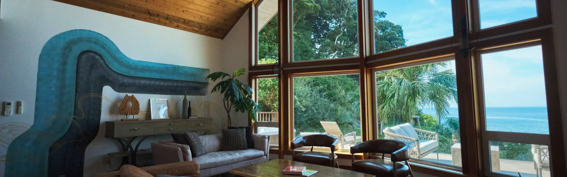 Monterey House by SANA