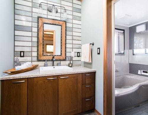 The earl－ベッドルームA専用バスルーム