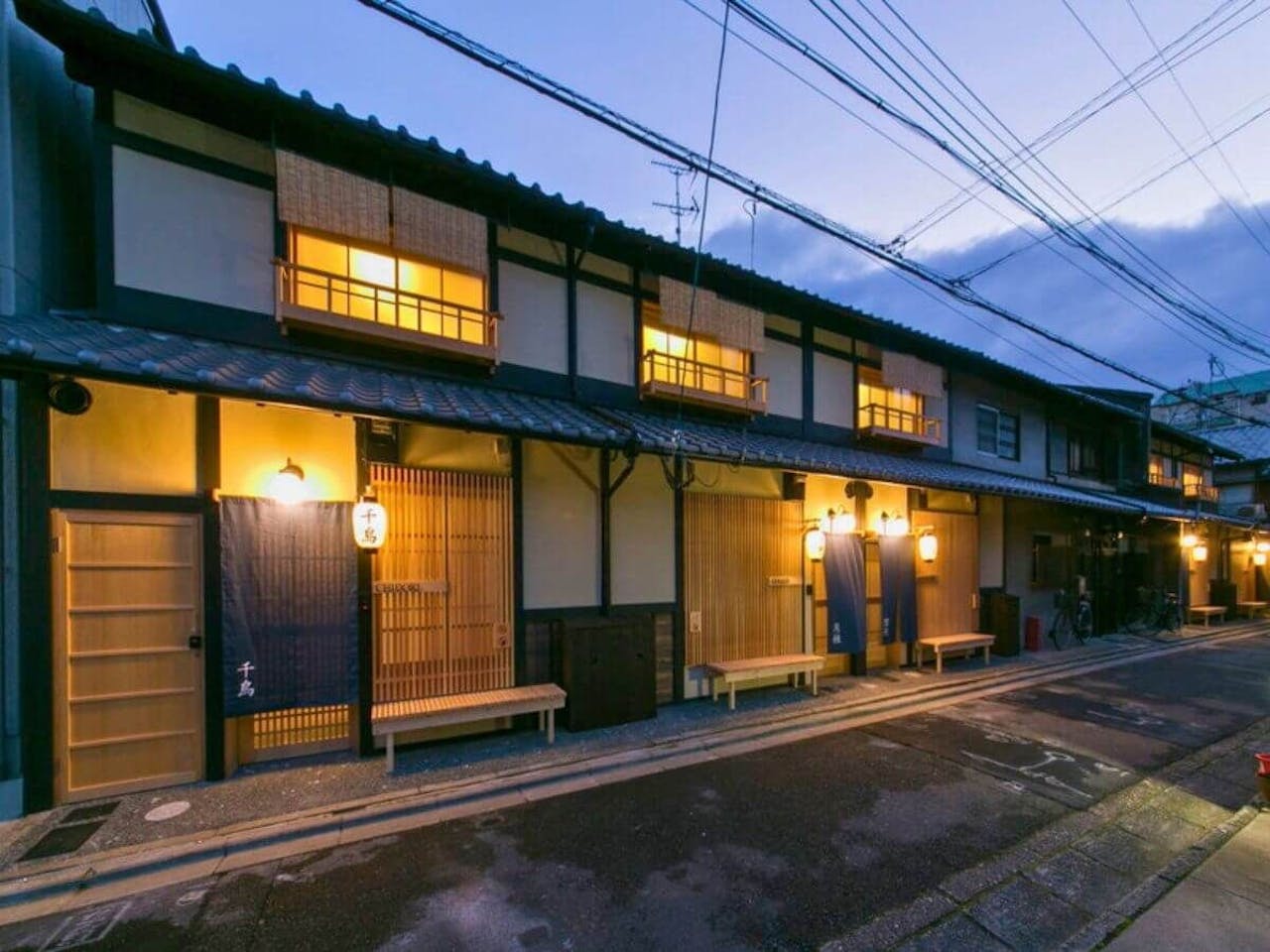 京町家をリノベーションした一棟貸し宿11選～京都に住まうように過ごす