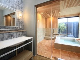 天然温泉＆プライベートSPA 瑠璃浜