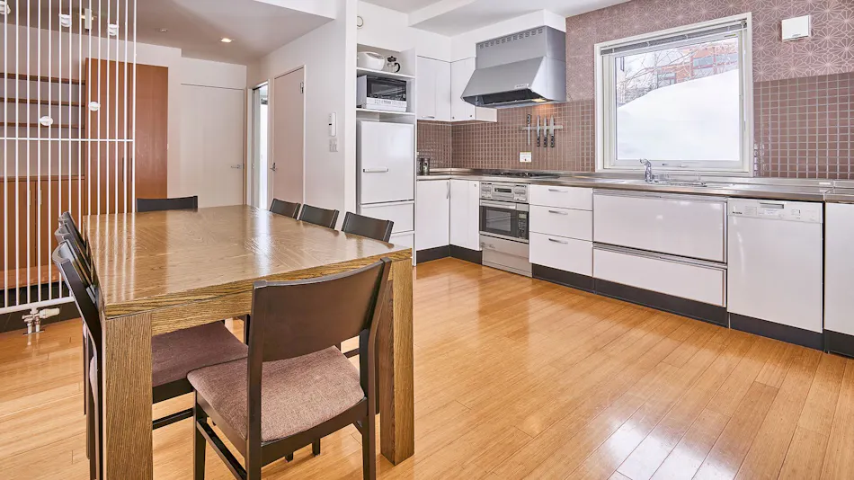 Niseko Central House & Apartment