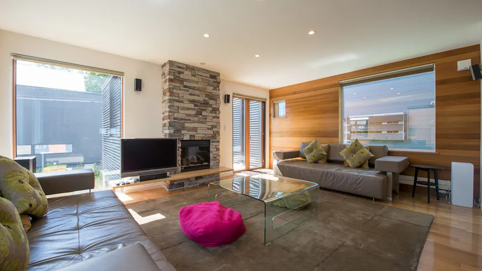 Niseko Central House & Apartment