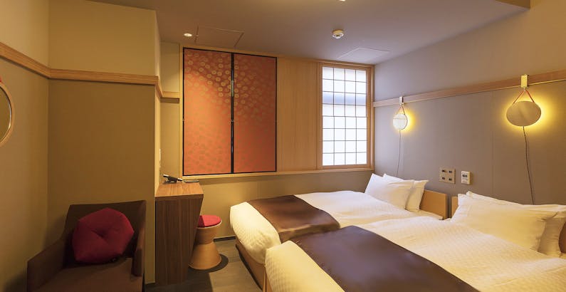 着物レンタル カップル旅プラン 着付けと返却がホテルokで楽ちん ぶらり祇園さんぽ 12時アウト プラン ゴザン ホテル サービスアパートメント 東山三条 一休 Comバケーションレンタル