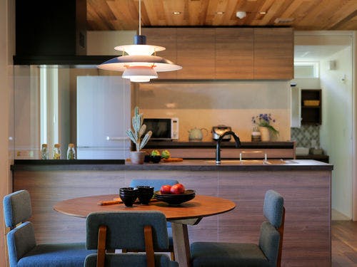 【LIVEFREE】モダンでシックな大人の平屋