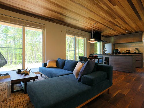 【LIVEFREE】モダンでシックな大人の平屋