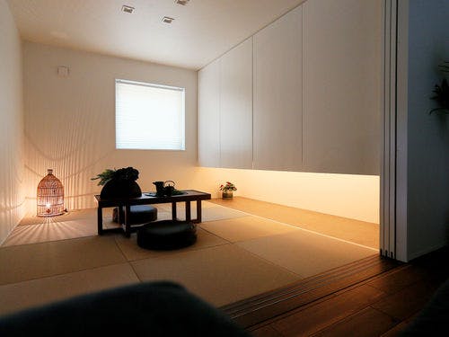 【LIVEFREE】モダンでシックな大人の平屋