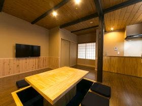 【京都府京都市内京都駅周辺の露天風呂付き貸別荘(京町家)】京囲炉裏宿 染 SEN 五条一貫町(ドッグフレンドリー)