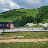 カモシカラウンジ