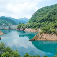 ทะเลสาบโอกุชิมะ (ด้านหลัง)