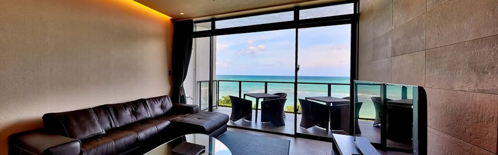 Condominium NOOSA (コンドミニアム ヌーサ)
