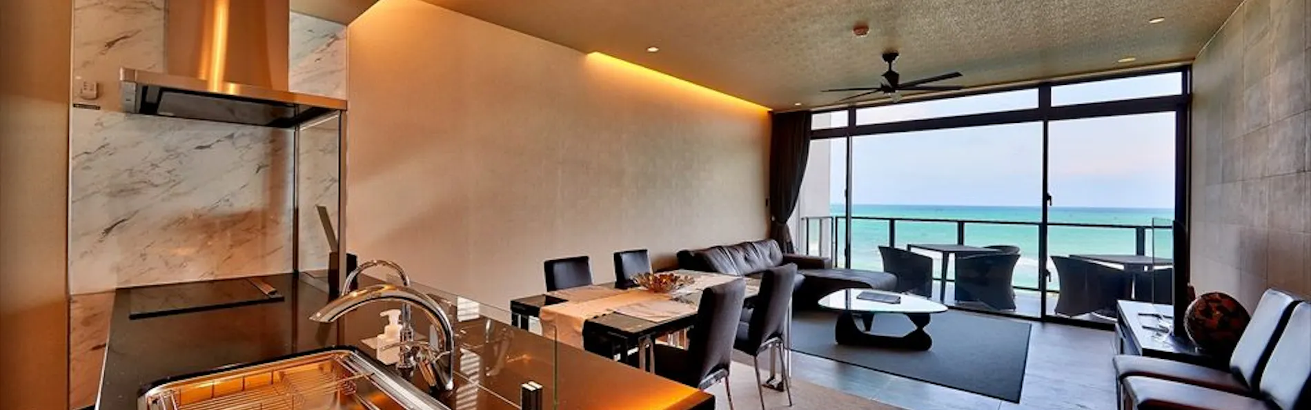 Condominium NOOSA (コンドミニアム ヌーサ)