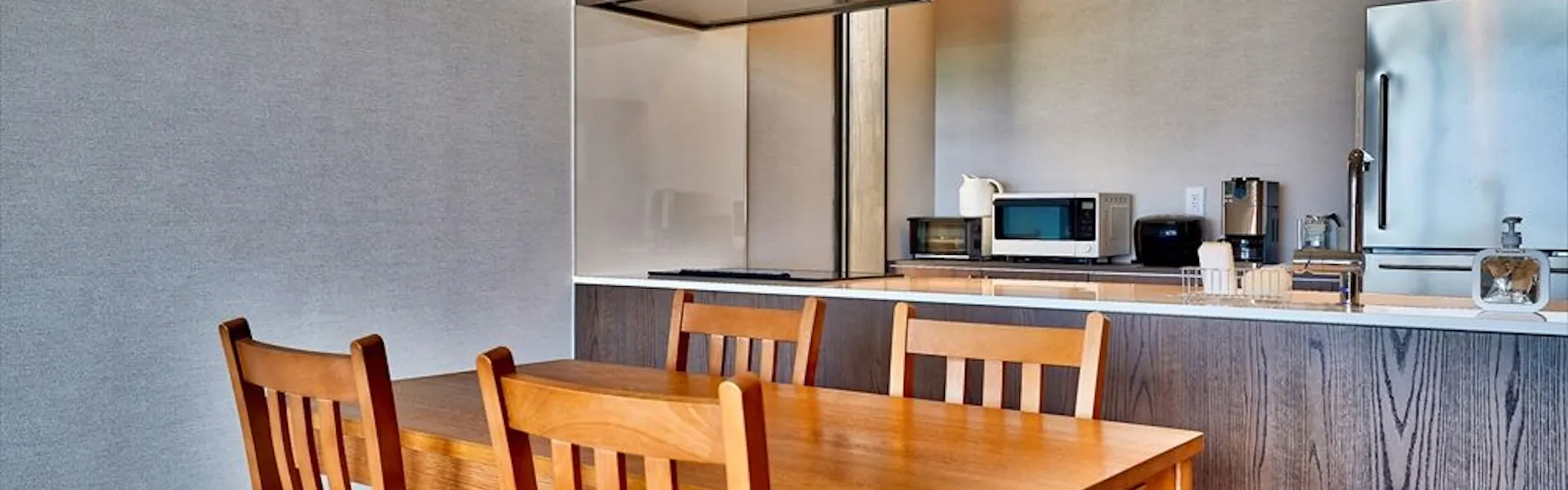 Condominium NOOSA (コンドミニアム ヌーサ)