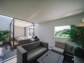 【沖縄県西海岸・東海岸の貸し別荘・コテージ・ヴィラ・コンドミニアム】Villa COLORS B（Ocean／Coral）