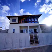 2階建ての一戸建貸切です☆