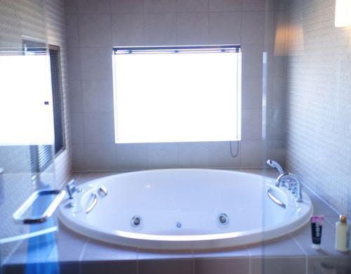 ビーチフロントのお風呂で豊かなひと時を！