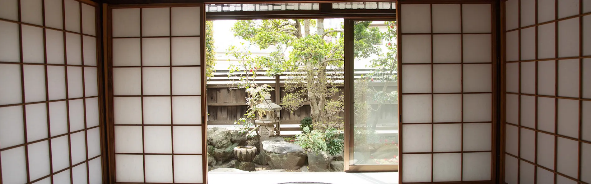 丹徳庭園