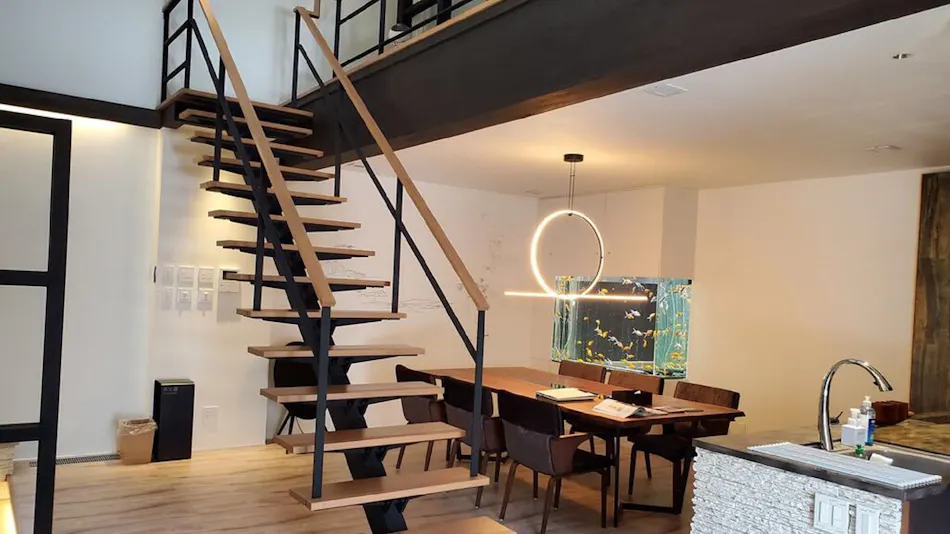 PRES DE LA MER – Historic Brick Villa near Mt. Hakodate