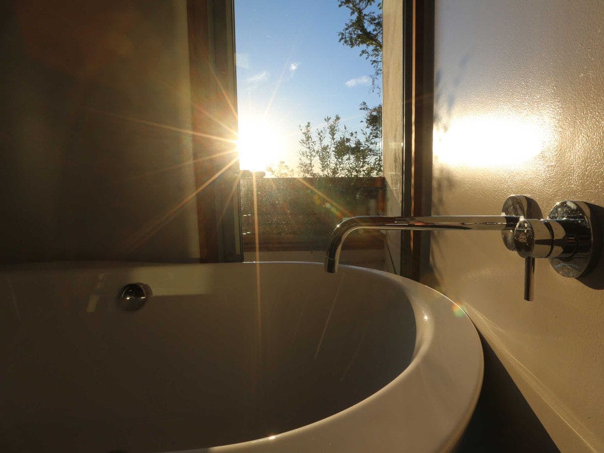 ・【ห้องน้ำ】เพลิดเพลินกับการอาบน้ำพร้อมชมพระอาทิตย์ตก