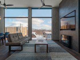 【北海道ニセコ・ルスツの貸し別荘・コテージ・ログハウス・コンドミニアム】H2 Life Resorts シグネチャー・ヒラフ サンモリッツ／オフピステシャレー