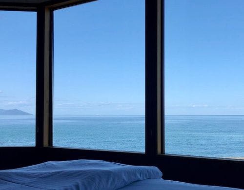 1Fベッドルームから見える瀬戸内海の風景