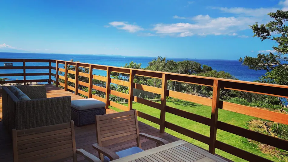 STRADDIE HOUSE