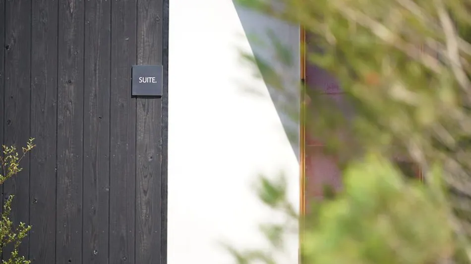 Designer’s Villa EDGE