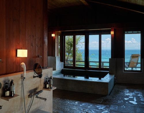 メインルーム：バスルーム