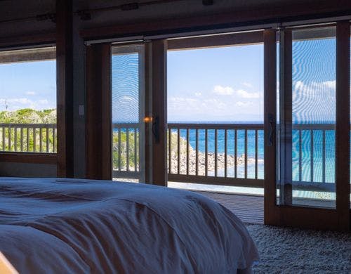 メインルームから