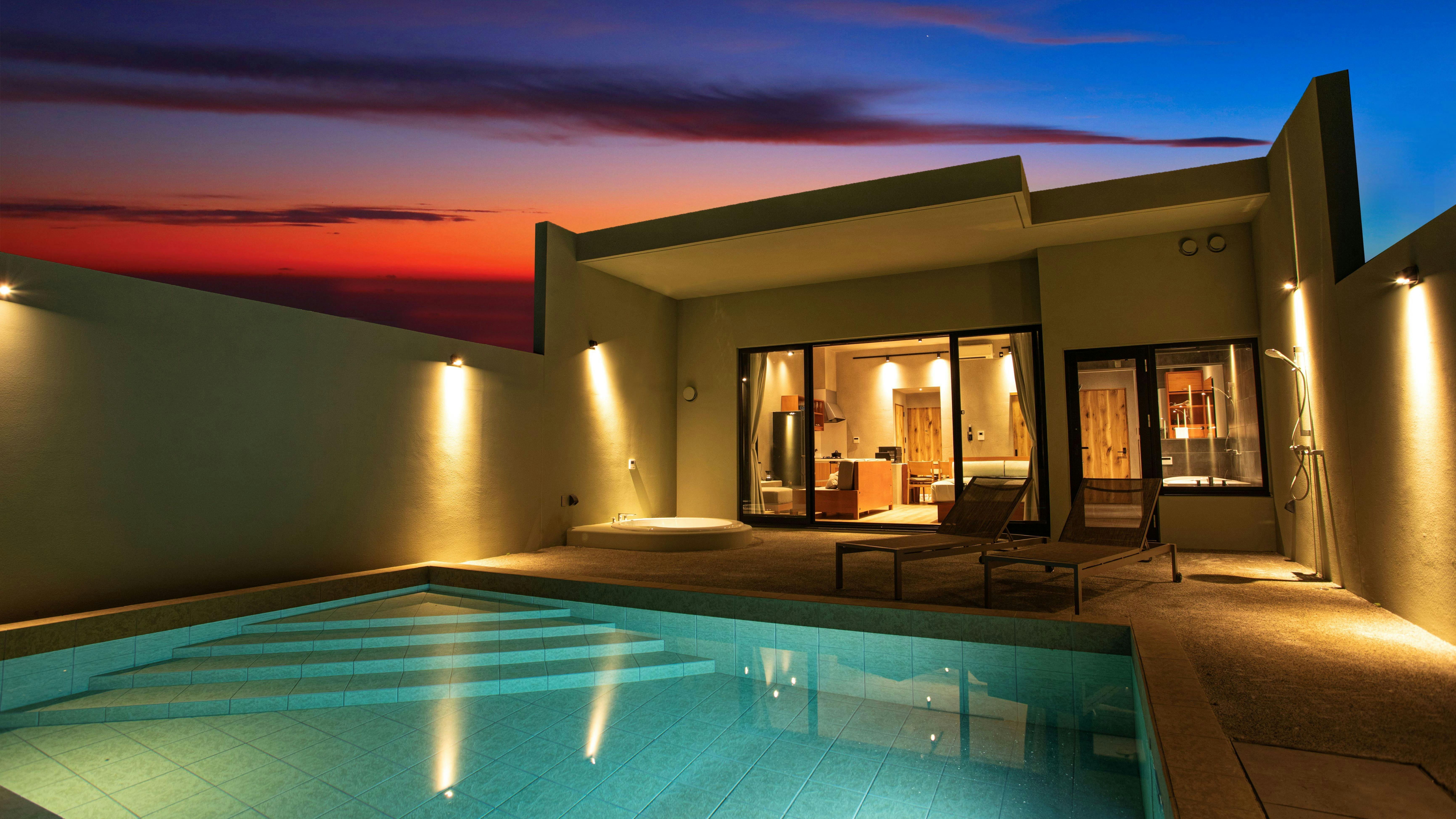 외관 석양 (프라이빗 풀)