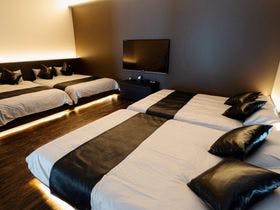 ＰＬＡＴＩＮＵＭ　ＲＥＳＯＲＴ