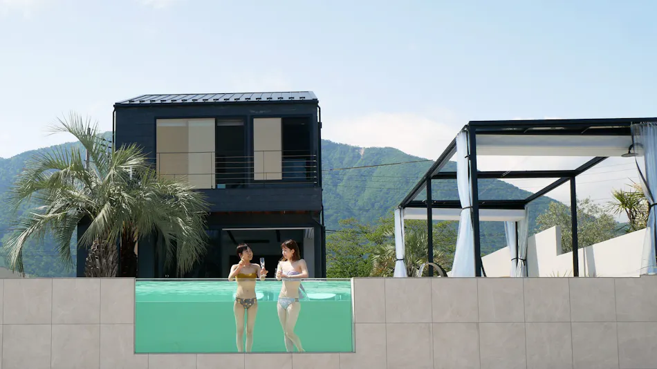 PLATINUM RESORT