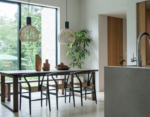 ダイニングテーブル