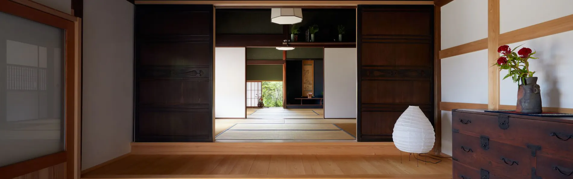 Casa 狐穴 KitsuneAna 和モダンな100年古民家で里山を体験する